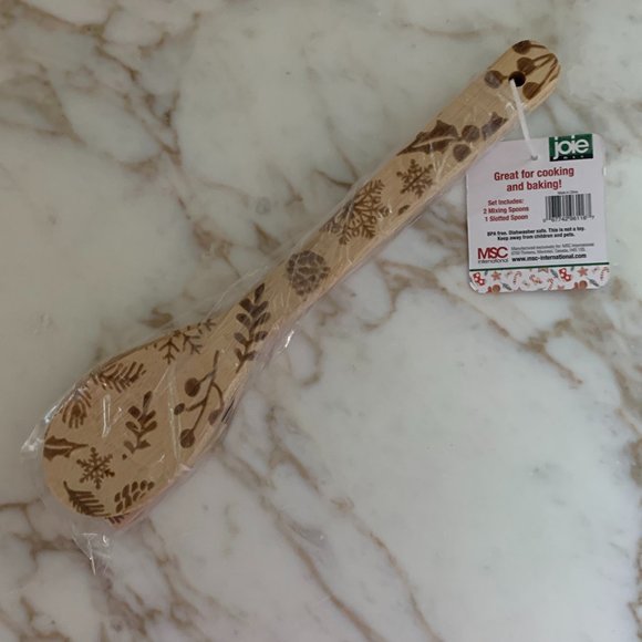 Stainless Steel Cookie Cutters, Comfort Grip Cutter, & 3 piece Bamboo Utensils - Picture 6 of 9